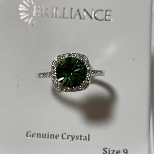 Emerald Green Crystal Ring Brilliance